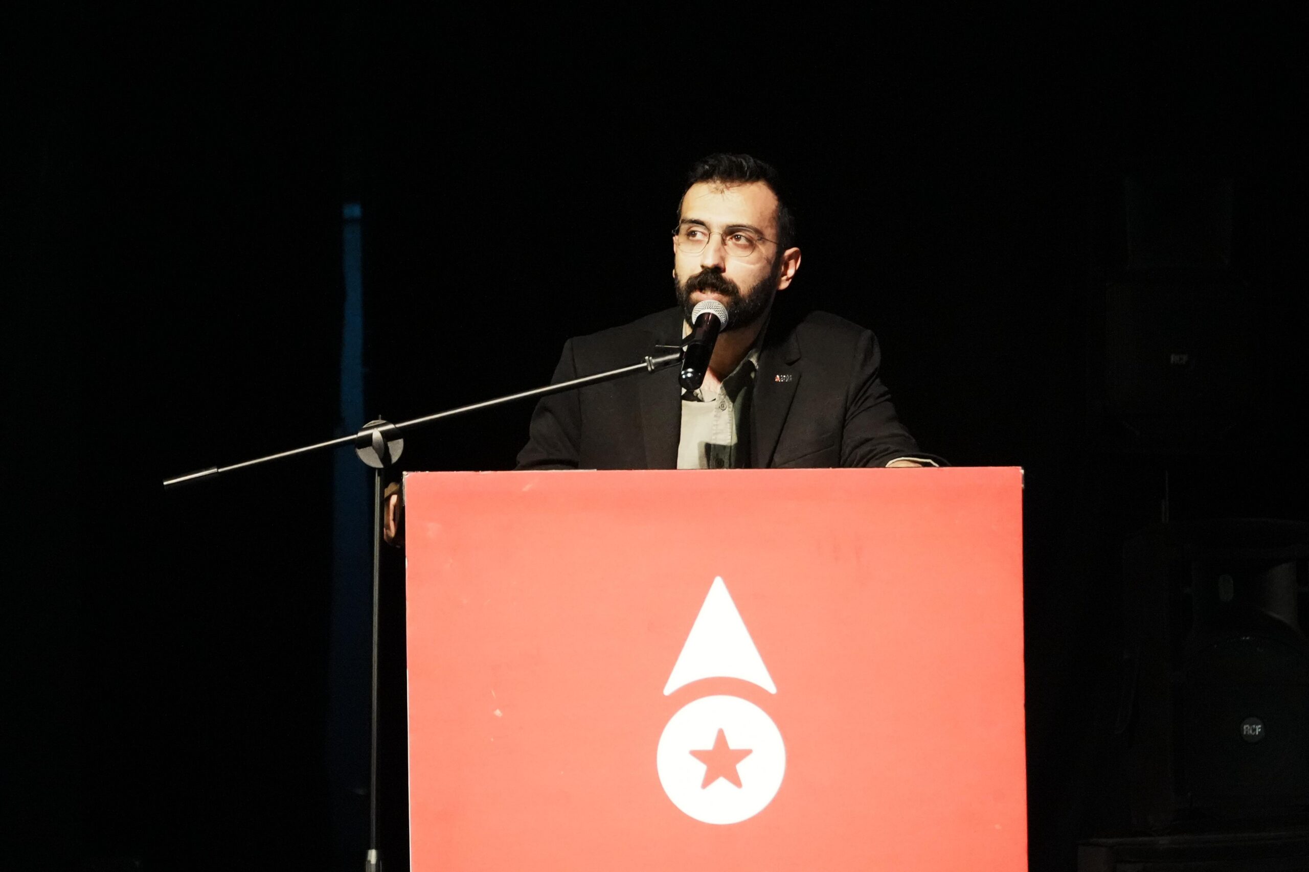 Erçin Fırat: “Dörtlü ile ortak tutum almıyor ve emekçi halkımızı 1 Mayıs’ta Taksim’e çağırıyoruz!”