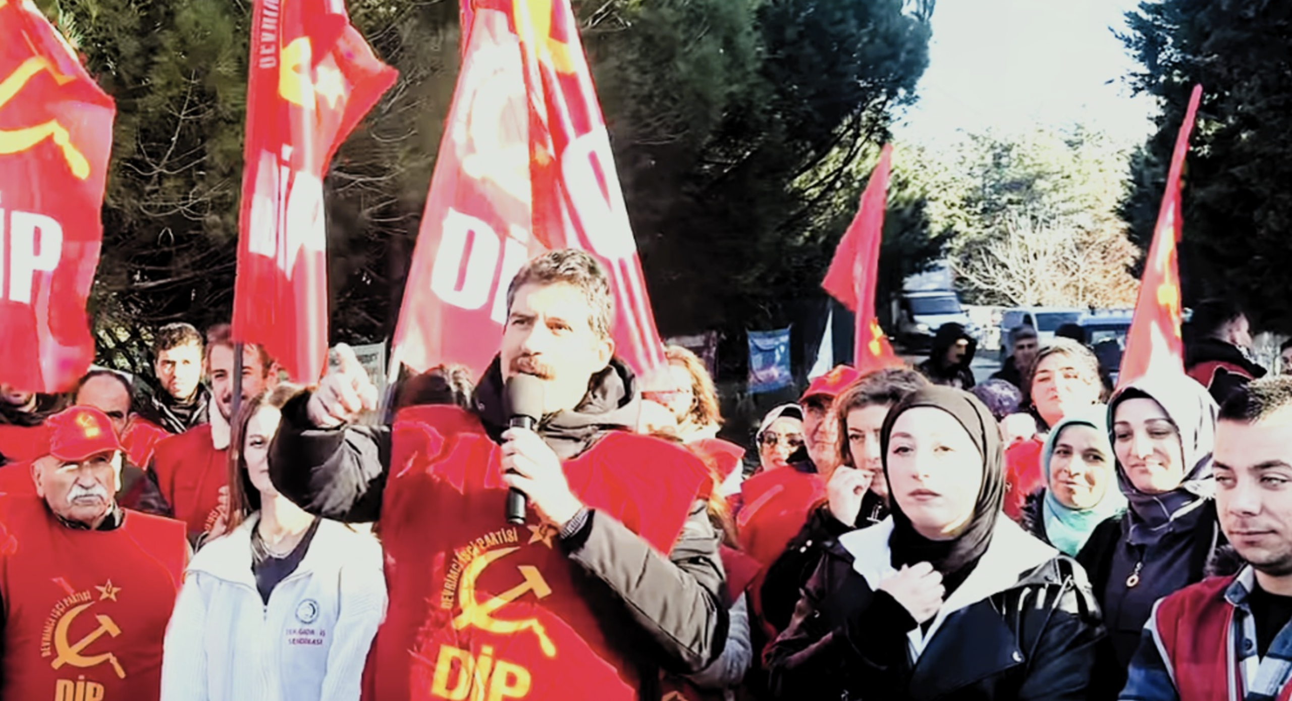 Levent Dölek: “Taksim’i yeniden 1 Mayıs alanı olarak kazanmanın yolu birleşik işçi cephesi anlayışından geçiyor”