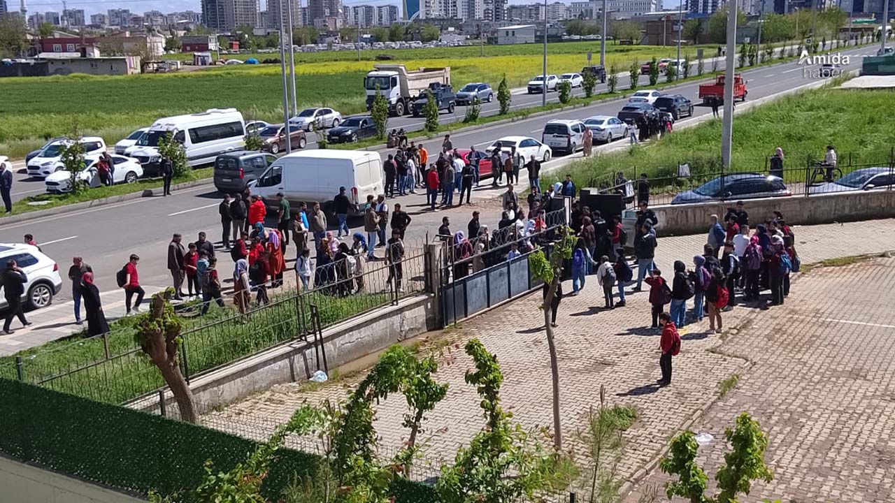 Diyarbakır’da bir okul yakınında silah sesleri: Öğrenciler tahliye edildi, saldırganlar gözaltına alındı