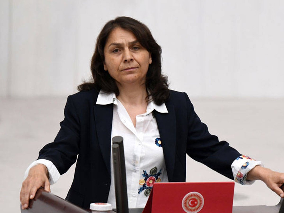 İranlı mülteci işçi Seyedmehdi Mahdian’ın “şüpheli ölümü” Meclis gündeminde: “Bakanlıklar tarafından bir inceleme yürütülmekte mi?”
