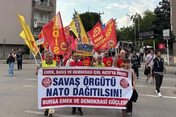 NATO zirvesi Bursa'da protesto edildi: "Savaş örgütü NATO dağıtılsın"