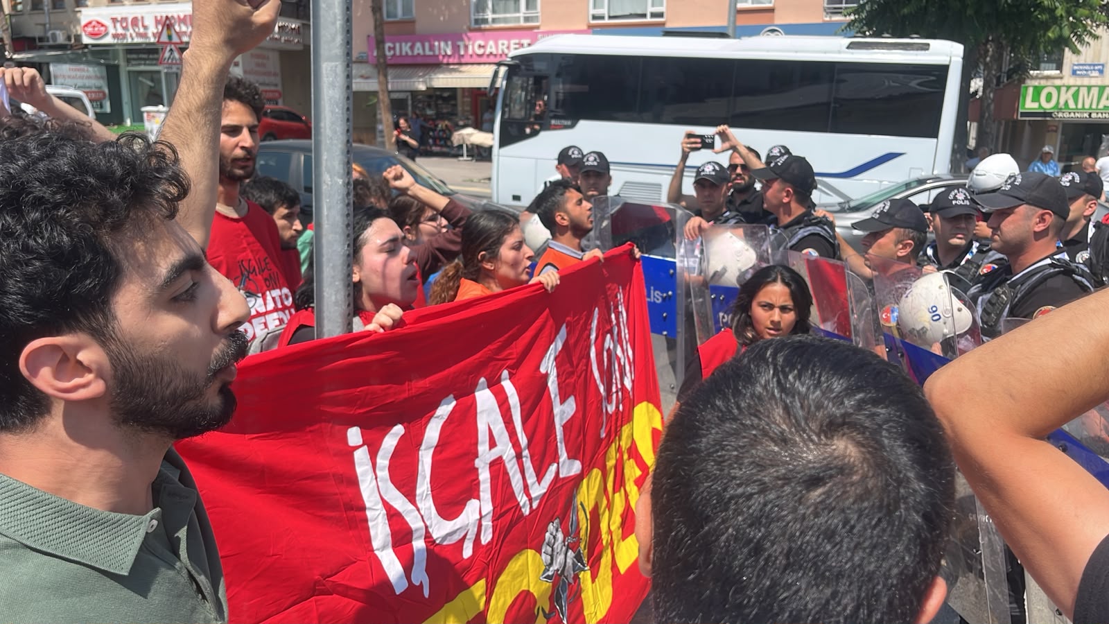 Ankara sokaklarını susturamadılar: Dikmen'de "NATO defol, bu memleket bizim!" yürüyüşü