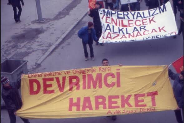 Devrimci Hareket Dergisi YK üyesi Akmaz ile NATO operasyonlarına dair: "Bir komplo kurulmaya çalışılmış fakat oldukça üstünkörü"