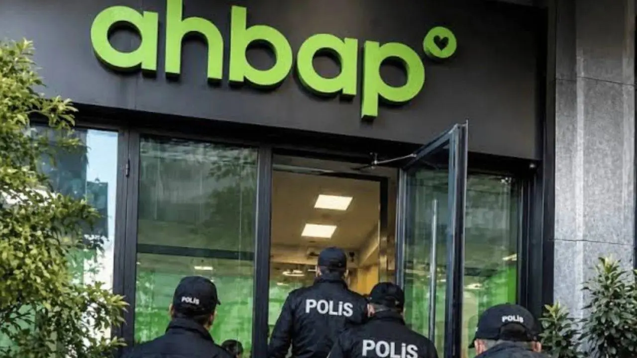 Ahbap soruşturması kapsamında yedi gözaltı