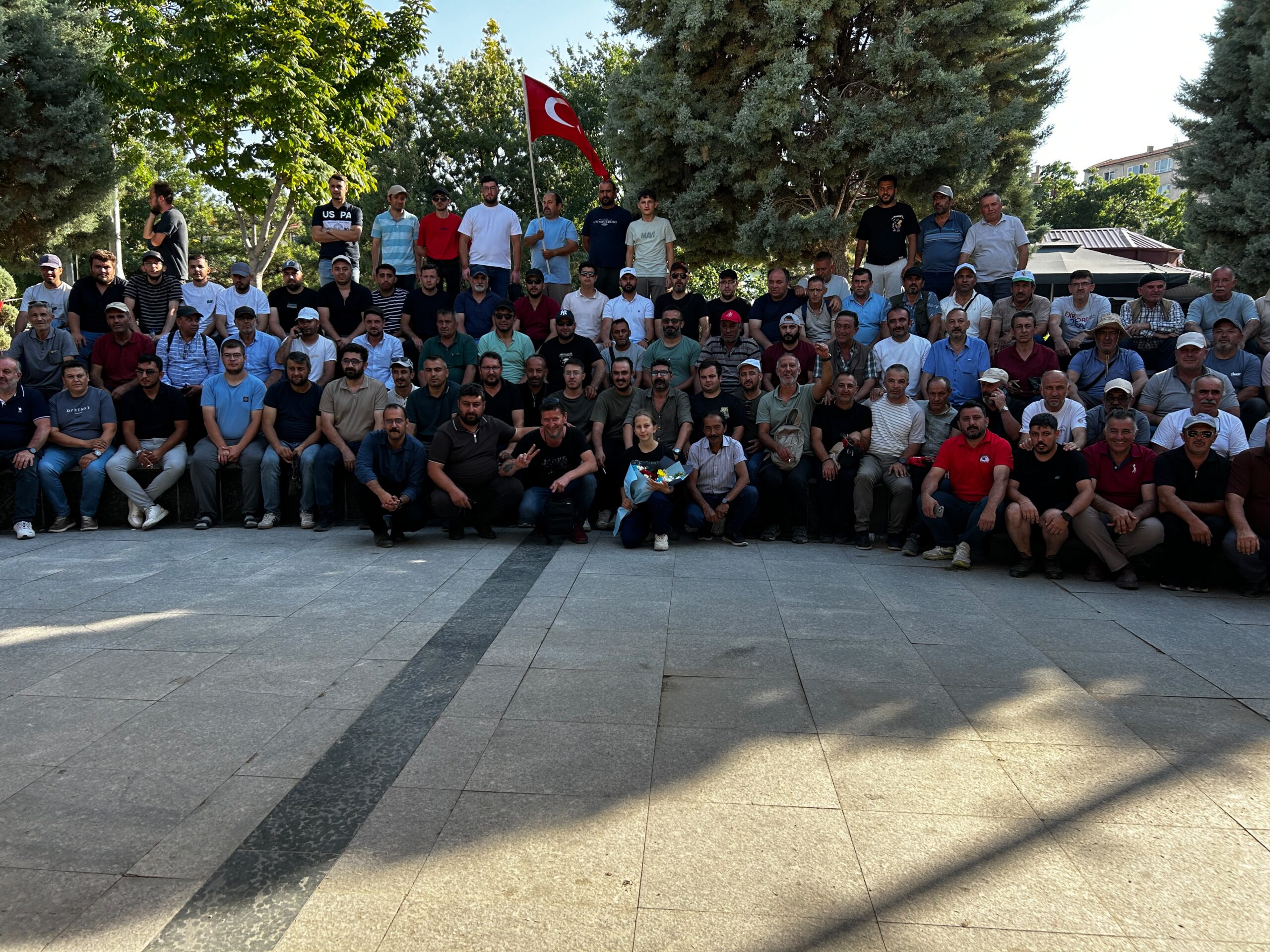 Direnen enerji işçileri kazandı: Paralar hesaplara yattı, gözaltına alınan DİSK/Enerji-Sen yöneticileri serbest bırakıldı