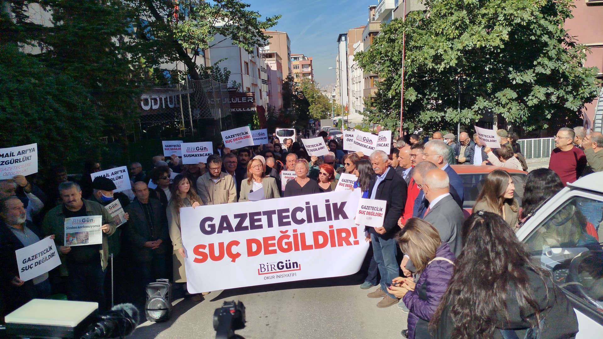 BirGün muhabiri İsmail Arı'ya destek: "Hukuksuz tutukluluğa derhal son verin"